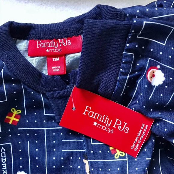 Family PJs NWT Christmas Onesie for Babies 12M - Picture 6 of 8